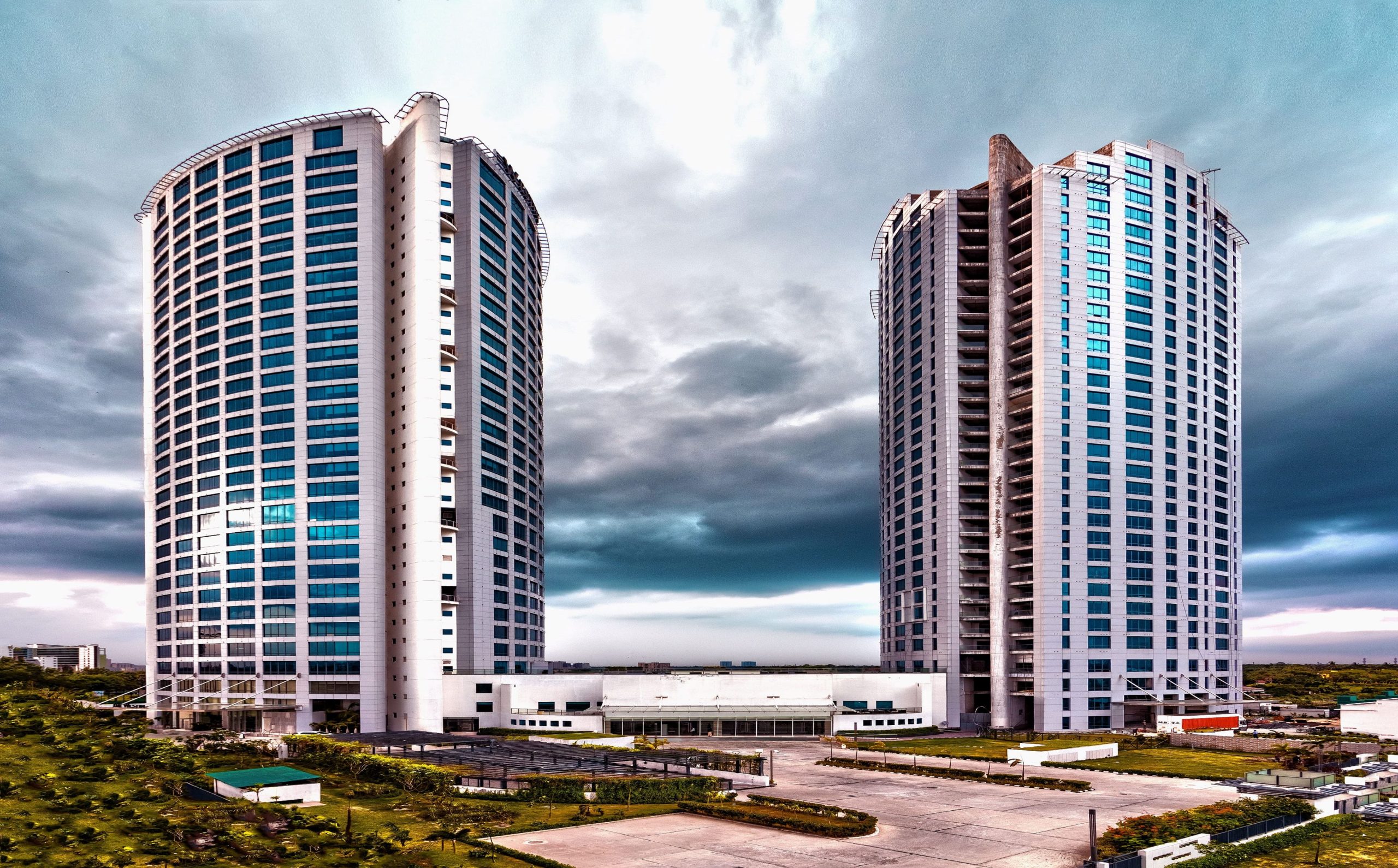 Glass Wall Systems' completed Project - The WestIn 1-1